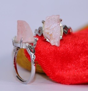 Rose Quartz Ring