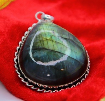 Labradorite Pendant Big